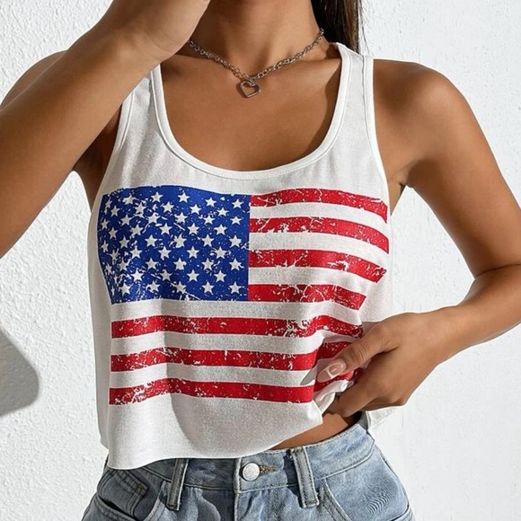 New USA 🇺🇸 GRAPHIC print sleeveless crop top - Picture 6 of 6